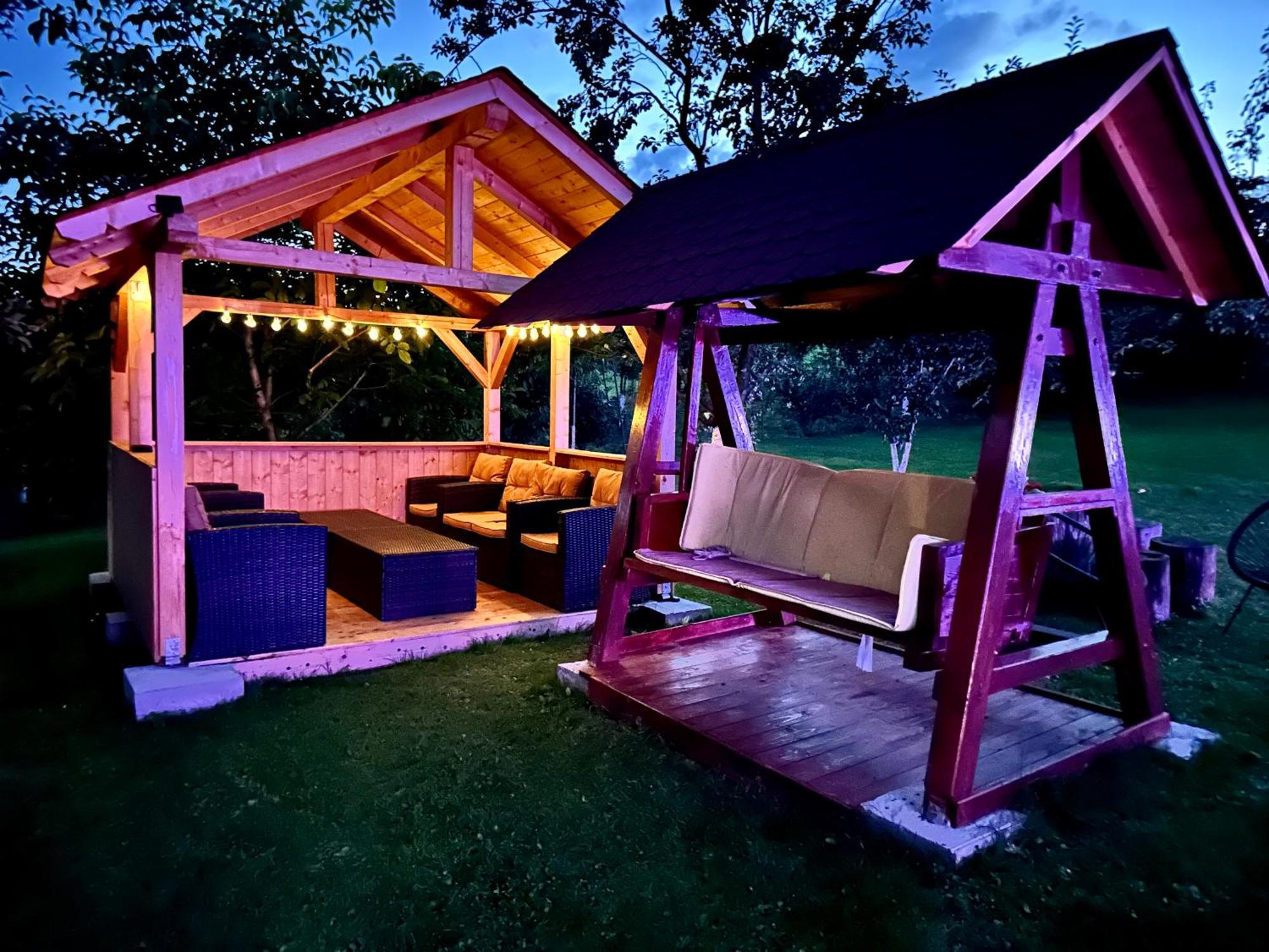 Pensiunea Casa Eden มาริเชล ภายนอก รูปภาพ